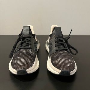 Women’s Adidas Ultra boost 2019 “Oreo” Size 7